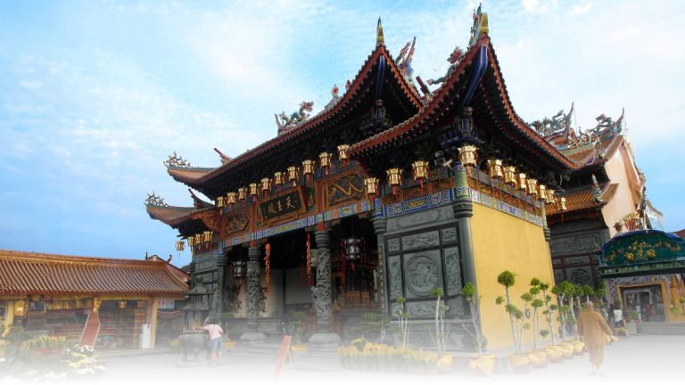 Kuala Lumpur Private City & Batu Caves Combo Tour (4 Hours | Hotel Pick-Up & Drop-Off Included)