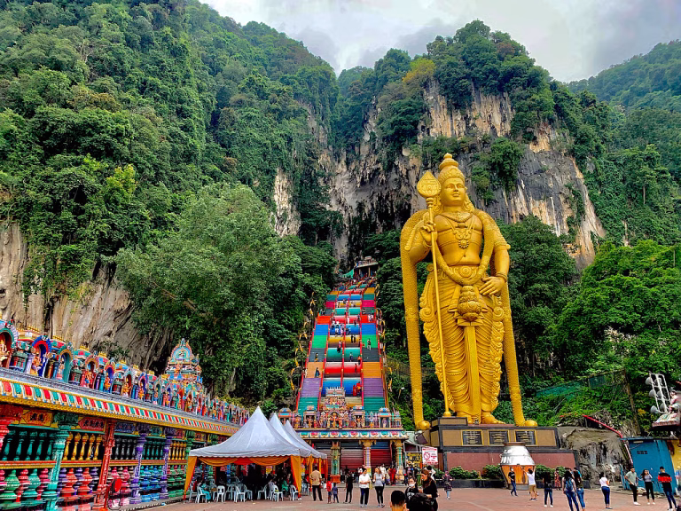 Kuala Selangor Fireflies + Blue Tears with Seafood Dinner, + Batu Caves Private Evening Tour (Hotel Pick-Up & Drop-Off Included)